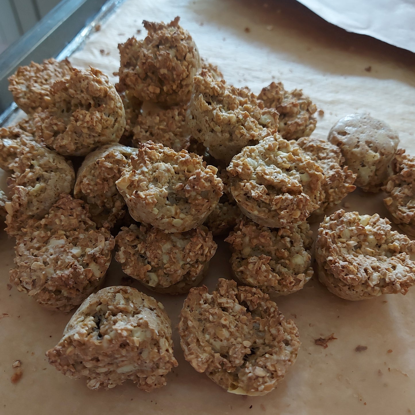 Broccoli & cheese cups